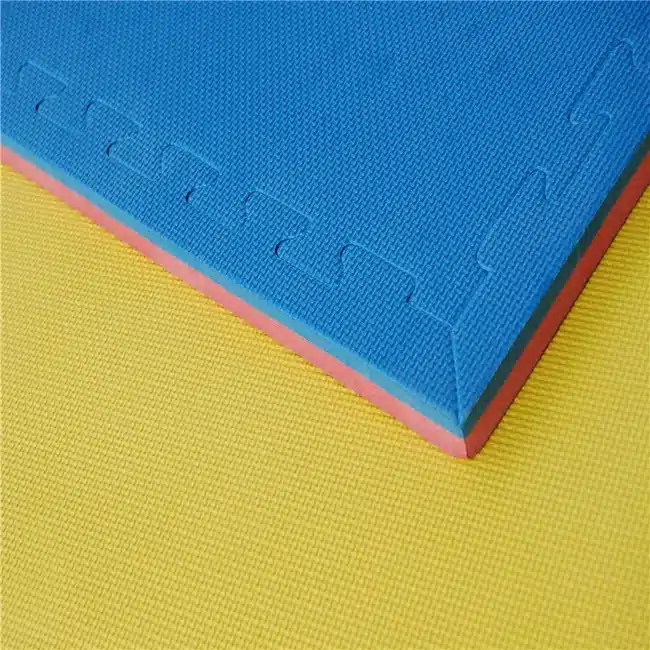 Dark grey and light grey tatami mat