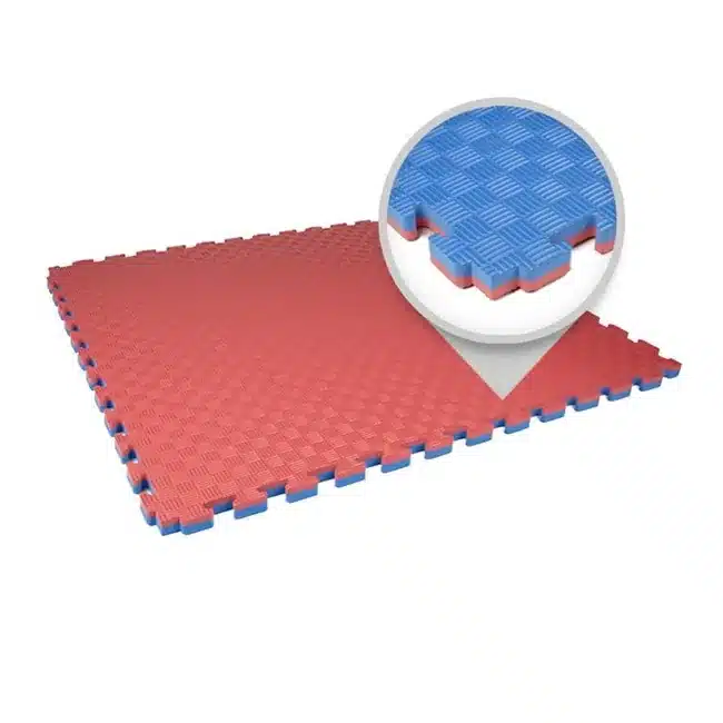Red and blue tatami mat with checker profile