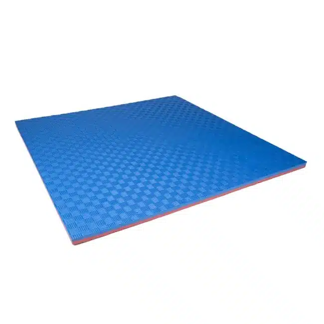 Red and blue tatami mat with checker profile and edges